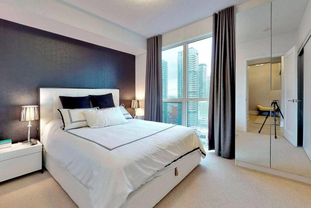 Toronto Lofts Apartment Bagian luar foto