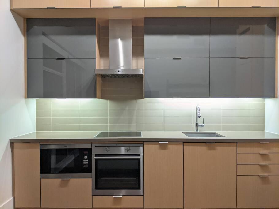 Toronto Lofts Apartment Bagian luar foto