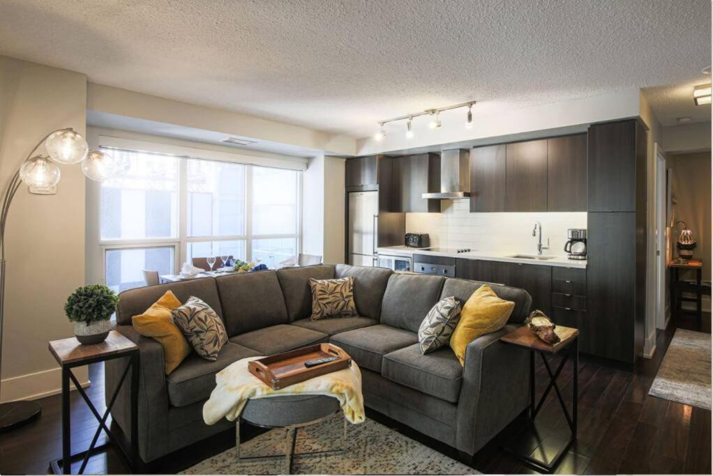 Toronto Lofts Apartment Bagian luar foto