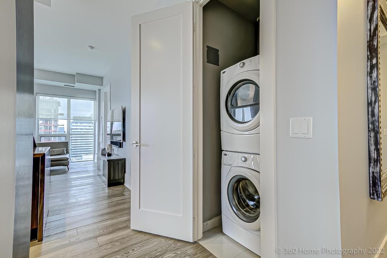 Toronto Lofts Apartment Bagian luar foto
